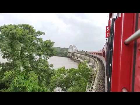 #Mandovi River Bridge | Onboard Netravati Express #Konkan Railways